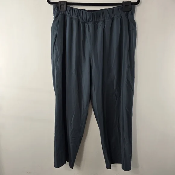 Lululemon Next Move Pants Tech Travel Crop Cropped Athletic In Gravity Size 10 - Picture 3 of 11
